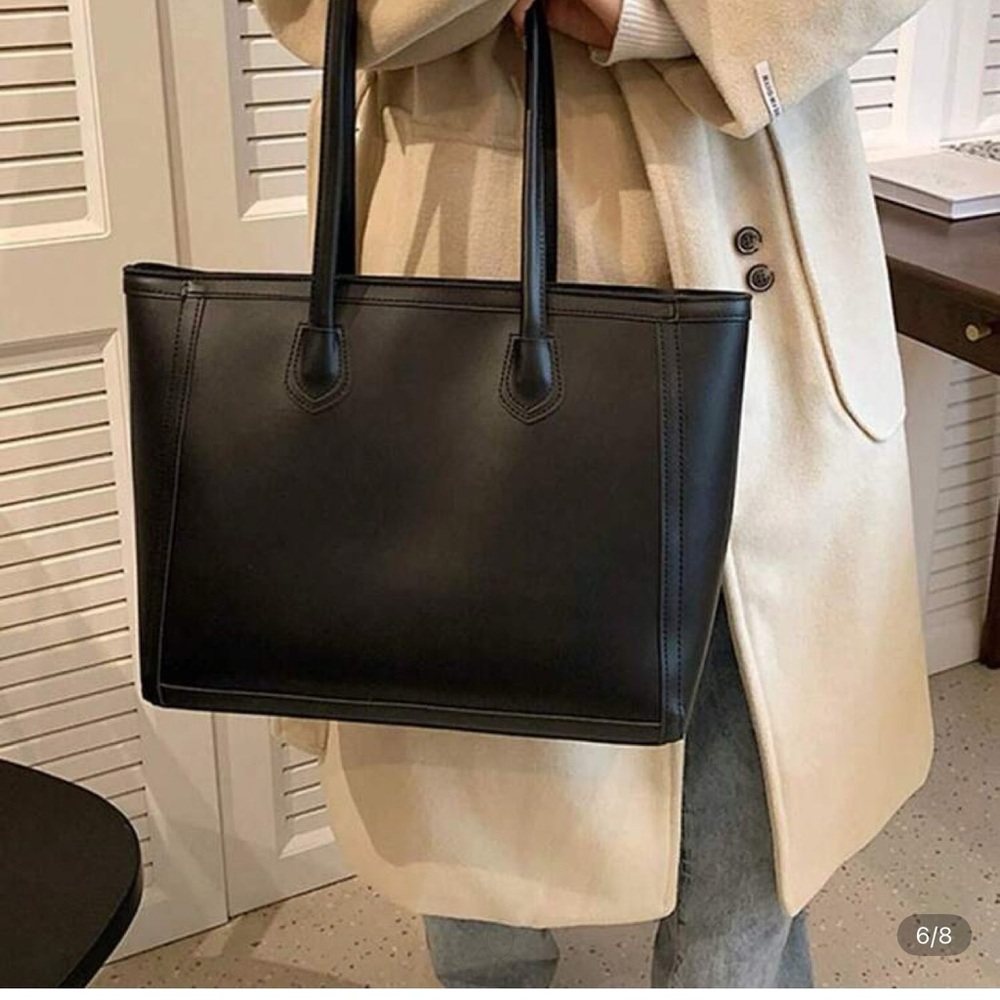Elegant Black Leather Tote Bag